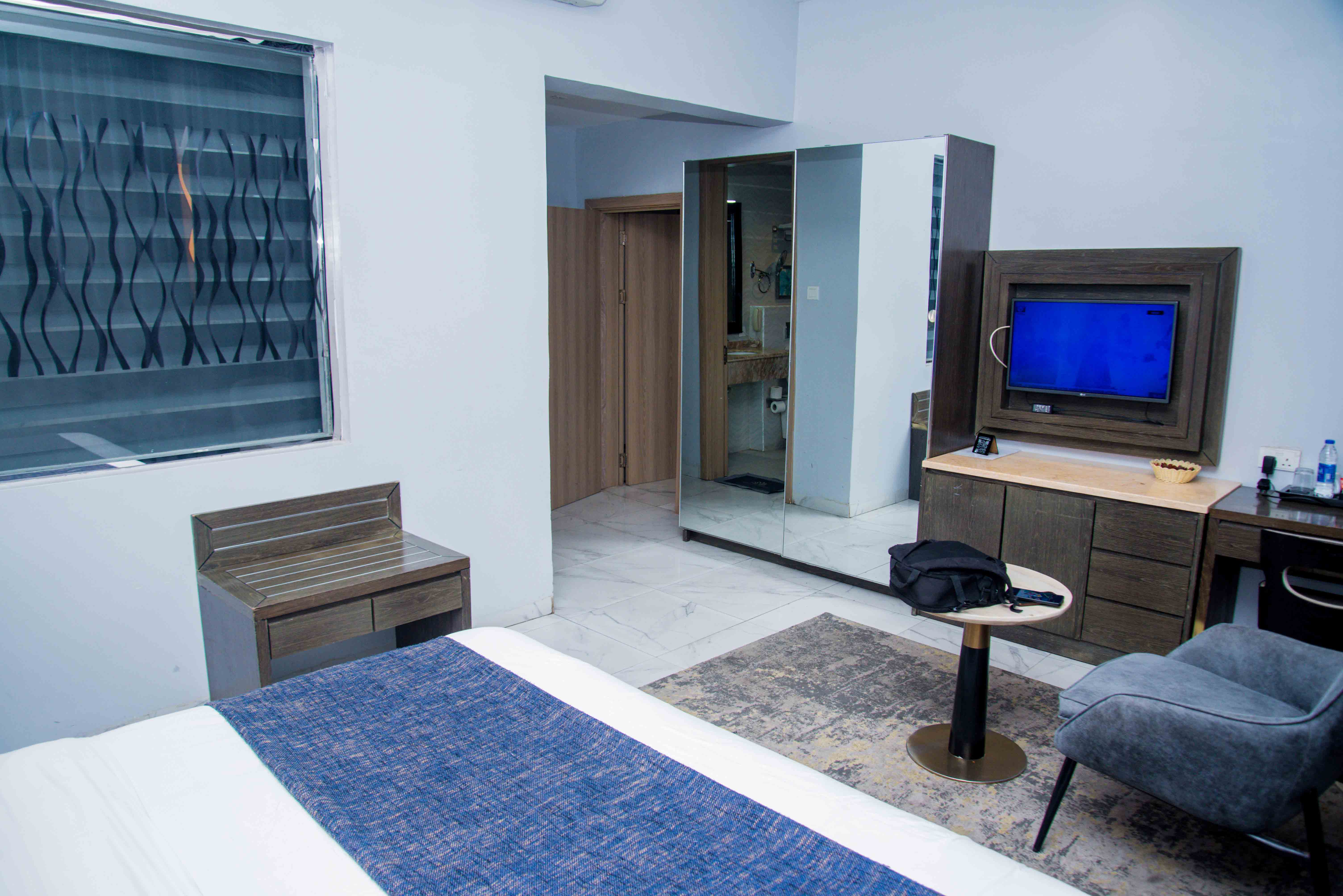 PERFECTO TWIN - Image 1